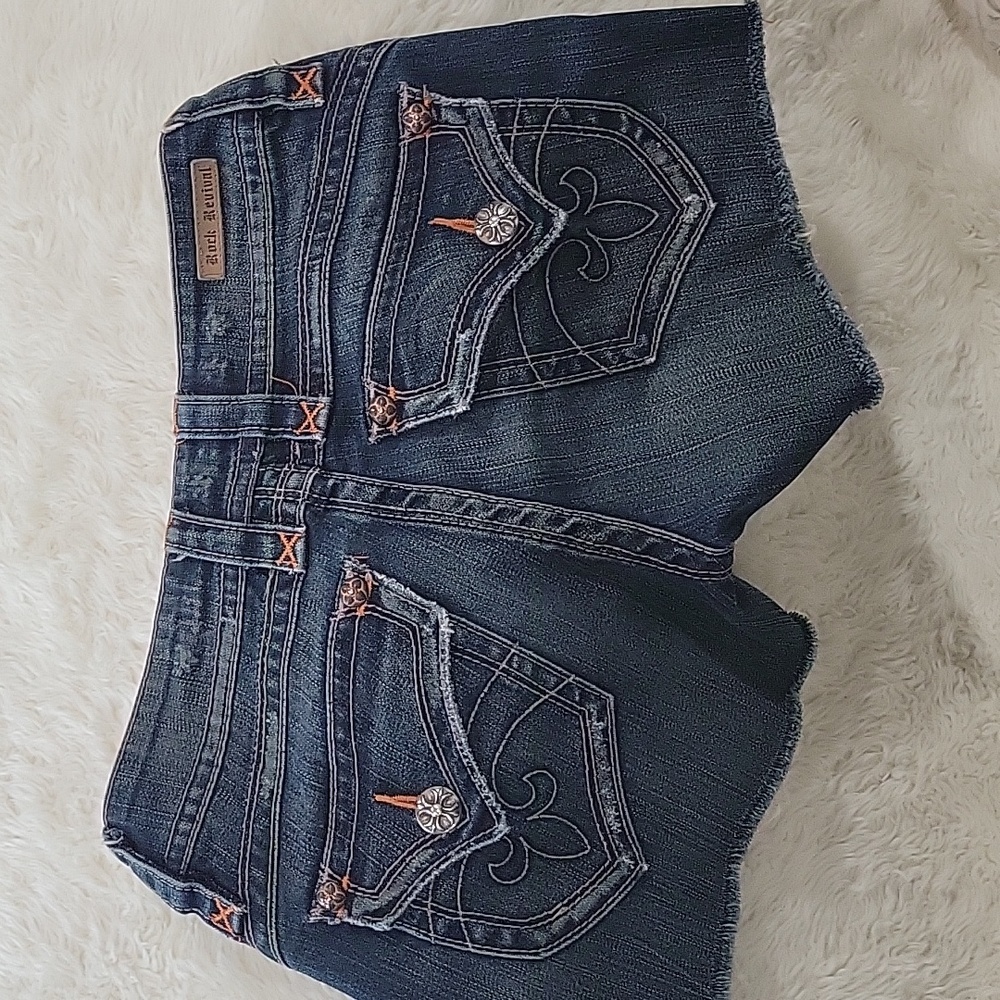 Rock Revival  shorts waist measuret  sz 27